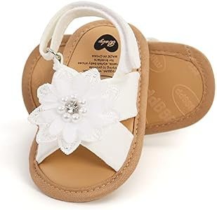 Baby Girl Sandals
Color: White
Sizes: 12-18 - Image 2
