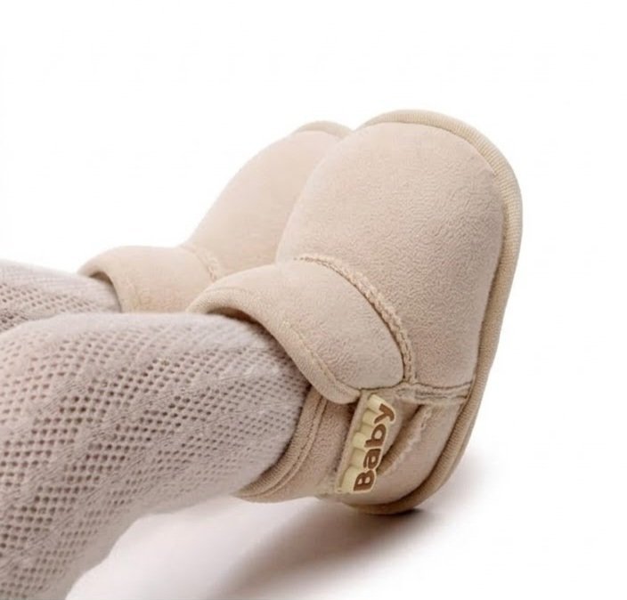 Baby Plush Beige Winter Shoes
Sizes:0-6/6-12